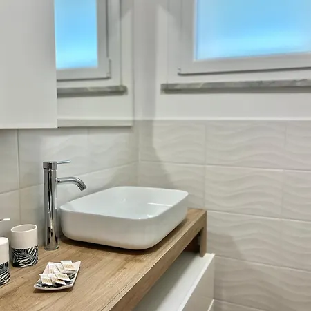 La Casa Di Onda Специя
